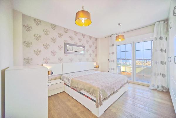 Casa independiente en calle Isla de Lanzarote, 7