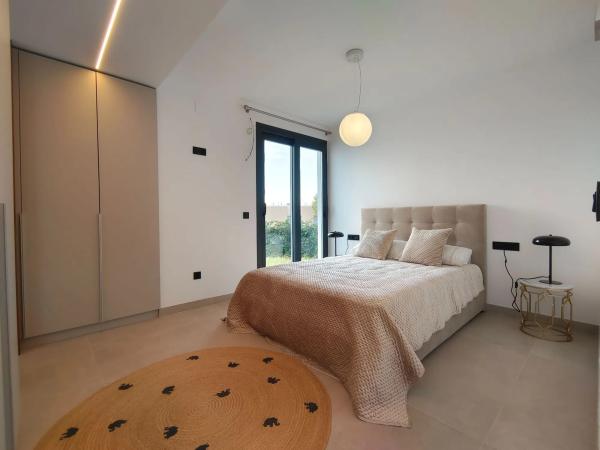 Casa independiente en calle Londres