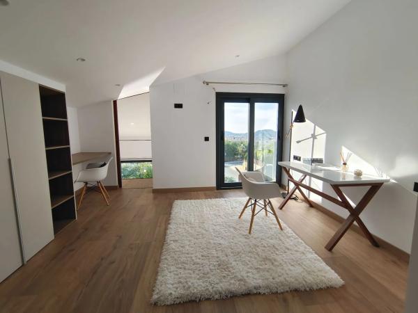 Casa independiente en calle Londres