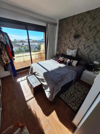 Chalet adosado en calle Atenas