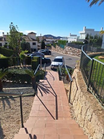 Chalet adosado en calle Atenas