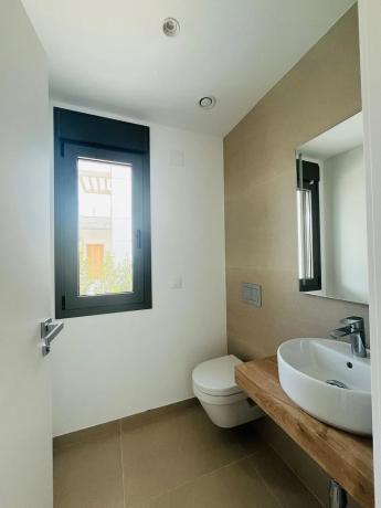 Casa independiente en calle Praga, 58