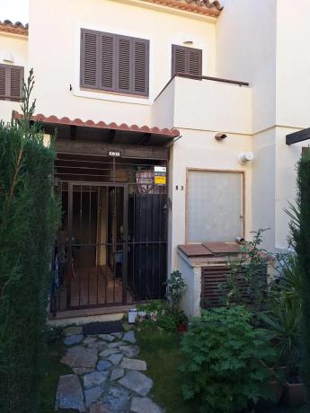 Chalet adosado en calle Atenas