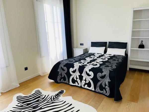 Casa independiente en calle Londres, 34