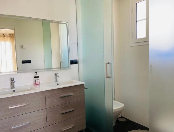 Casa independiente en calle Londres, 34