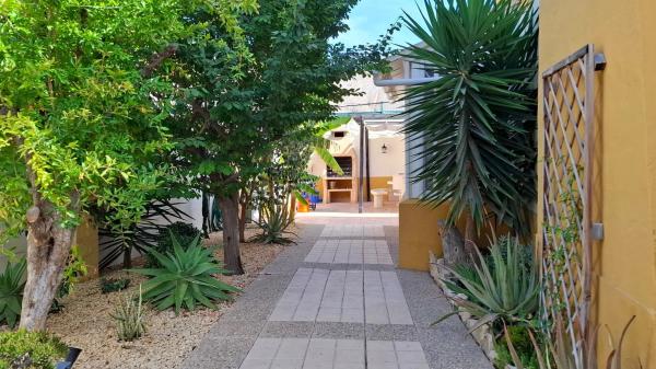 Casa independiente en avenida Costa Verde