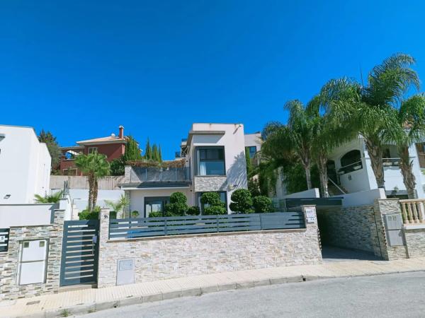 Casa independiente en calle Toledo