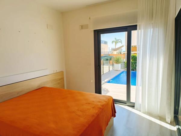 Casa independiente en calle Toledo