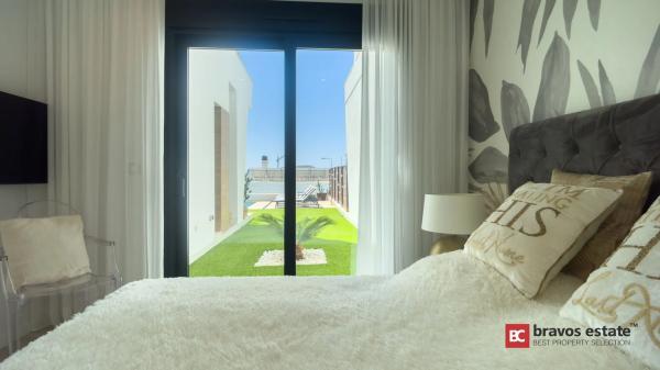 Chalet adosado en avenida de Ecuador