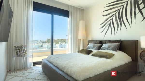 Chalet adosado en avenida de Ecuador