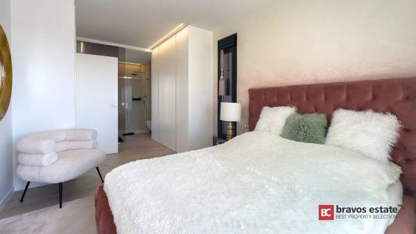 Chalet adosado en avenida de Ecuador