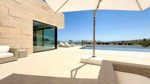 Casa independiente en CL Viena, 36