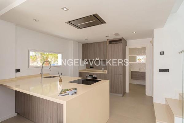 Casa independiente en calle Cáceres