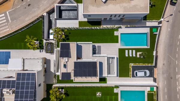 Casa independiente en calle Londres