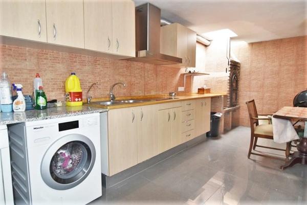 Chalet pareado en avenida Mimosas