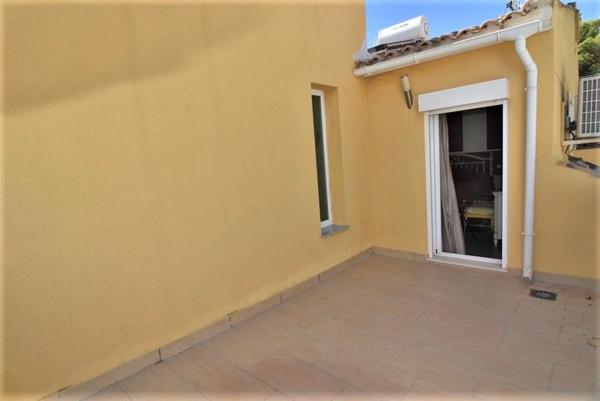 Chalet pareado en avenida Mimosas