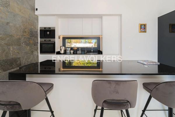 Casa independiente en calle Roma