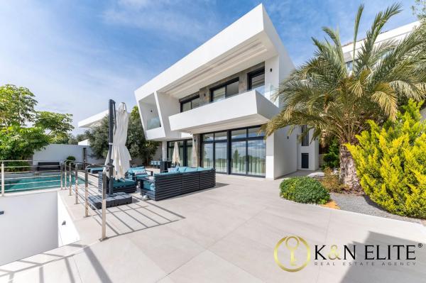 Casa independiente en calle Roma