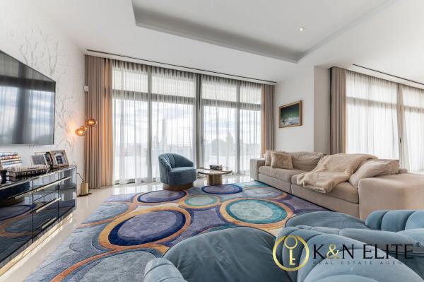 Casa independiente en calle Roma