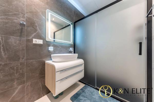 Casa independiente en calle Roma