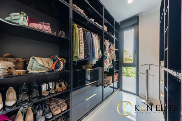 Casa independiente en calle Roma