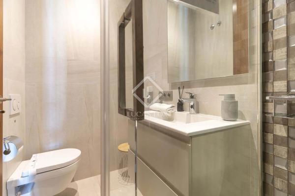 Chalet pareado en calle Roma