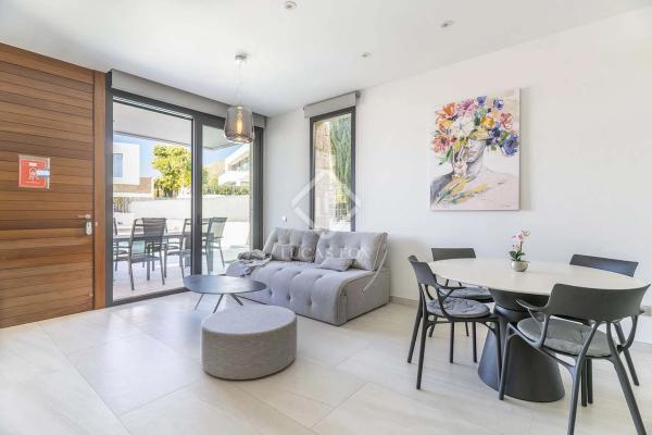 Chalet pareado en calle Roma