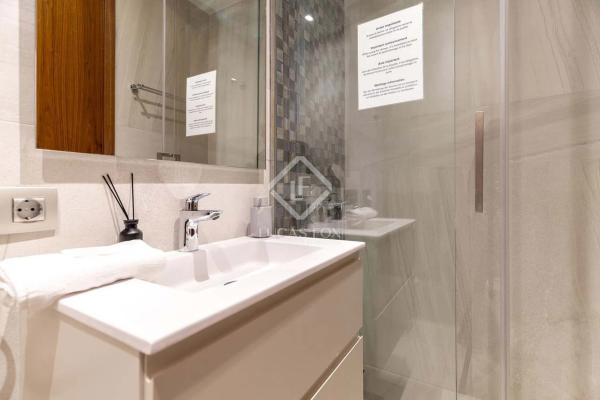 Chalet pareado en calle Roma