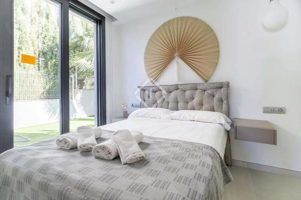 Chalet pareado en calle Roma