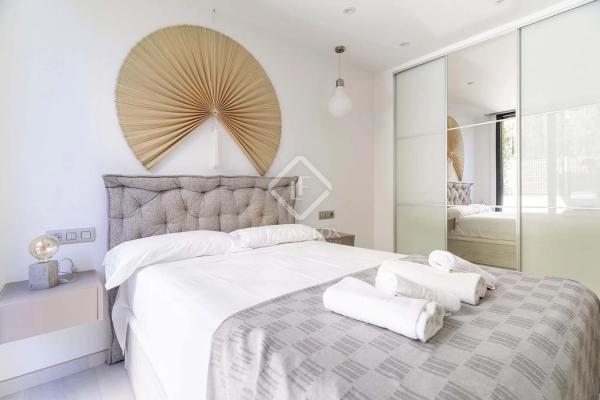 Chalet pareado en calle Roma