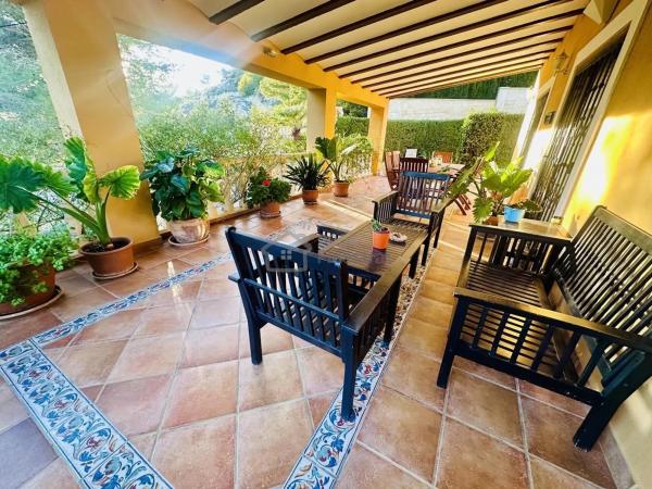 Casa independiente en avenida de Finestrat