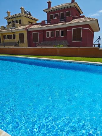 Chalet adosado en calle Cádiz, 10