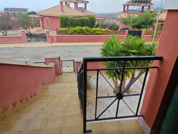 Chalet adosado en calle Cádiz, 10