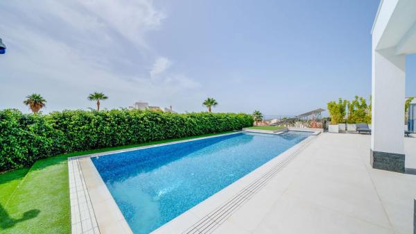 Casa independiente en calle Roma