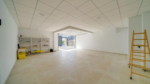 Casa independiente en calle Roma