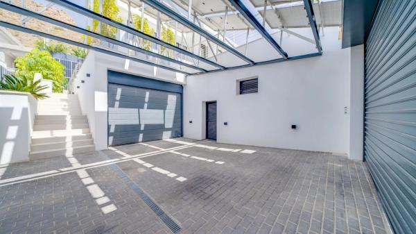 Casa independiente en calle Roma