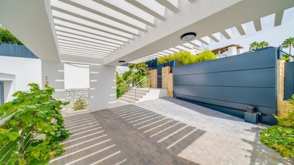 Casa independiente en calle Roma