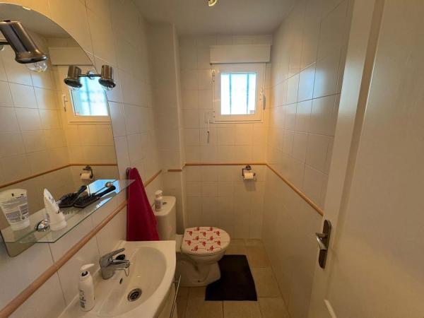 Casa independiente en avenida Costa Verde