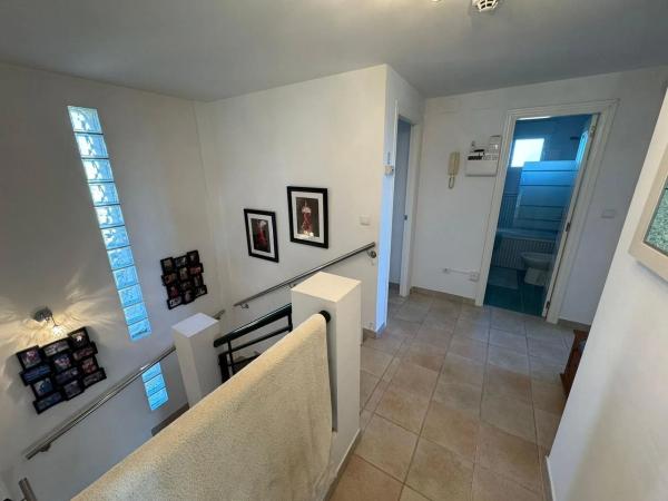 Casa independiente en avenida Costa Verde