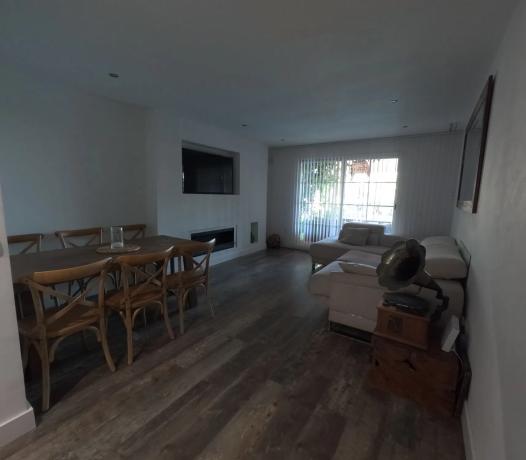 Chalet adosado en calle Berna, 2