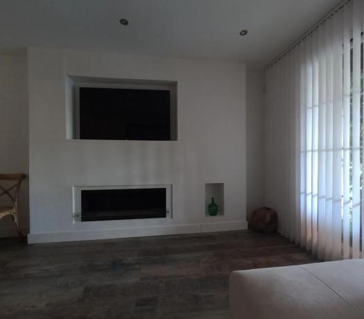 Chalet adosado en calle Berna, 2