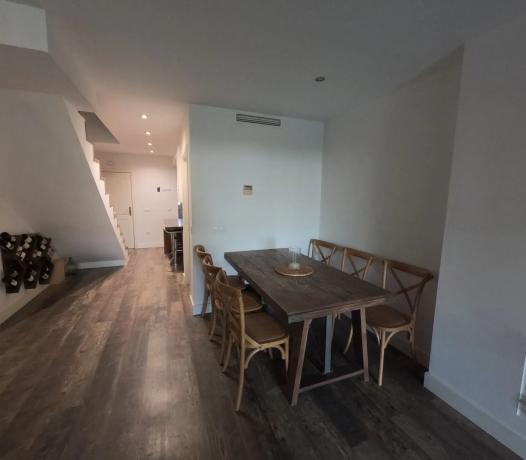 Chalet adosado en calle Berna, 2