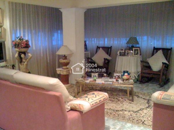 Casa independiente en calle Callosa d'en Sarrià