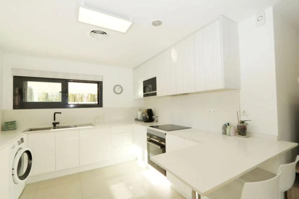 Casa independiente en avenida de Coloma