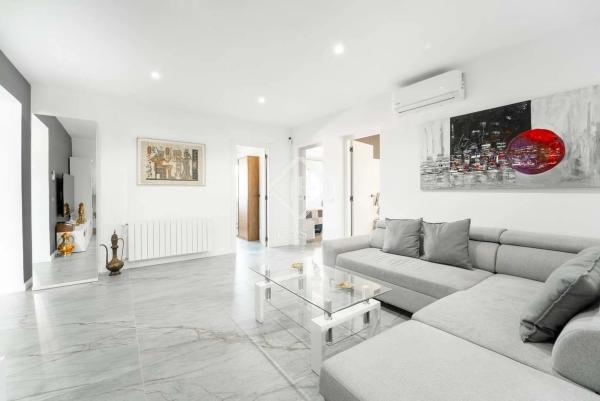 Casa independiente en calle Vall de Gallinera