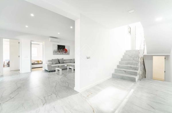 Casa independiente en calle Vall de Gallinera