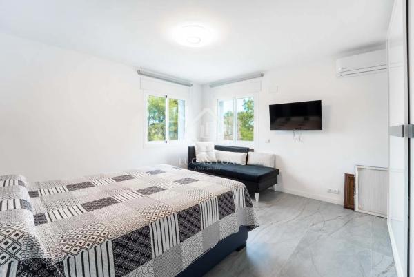 Casa independiente en calle Vall de Gallinera