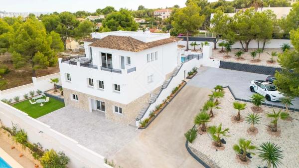 Casa independiente en calle Vall de Gallinera