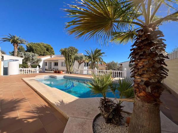 Casa independiente en calle Vall de Beneixama, 11 C