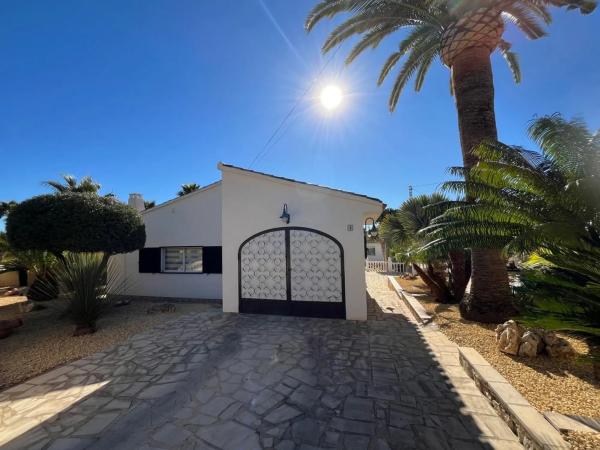 Casa independiente en calle Vall de Beneixama, 11 C